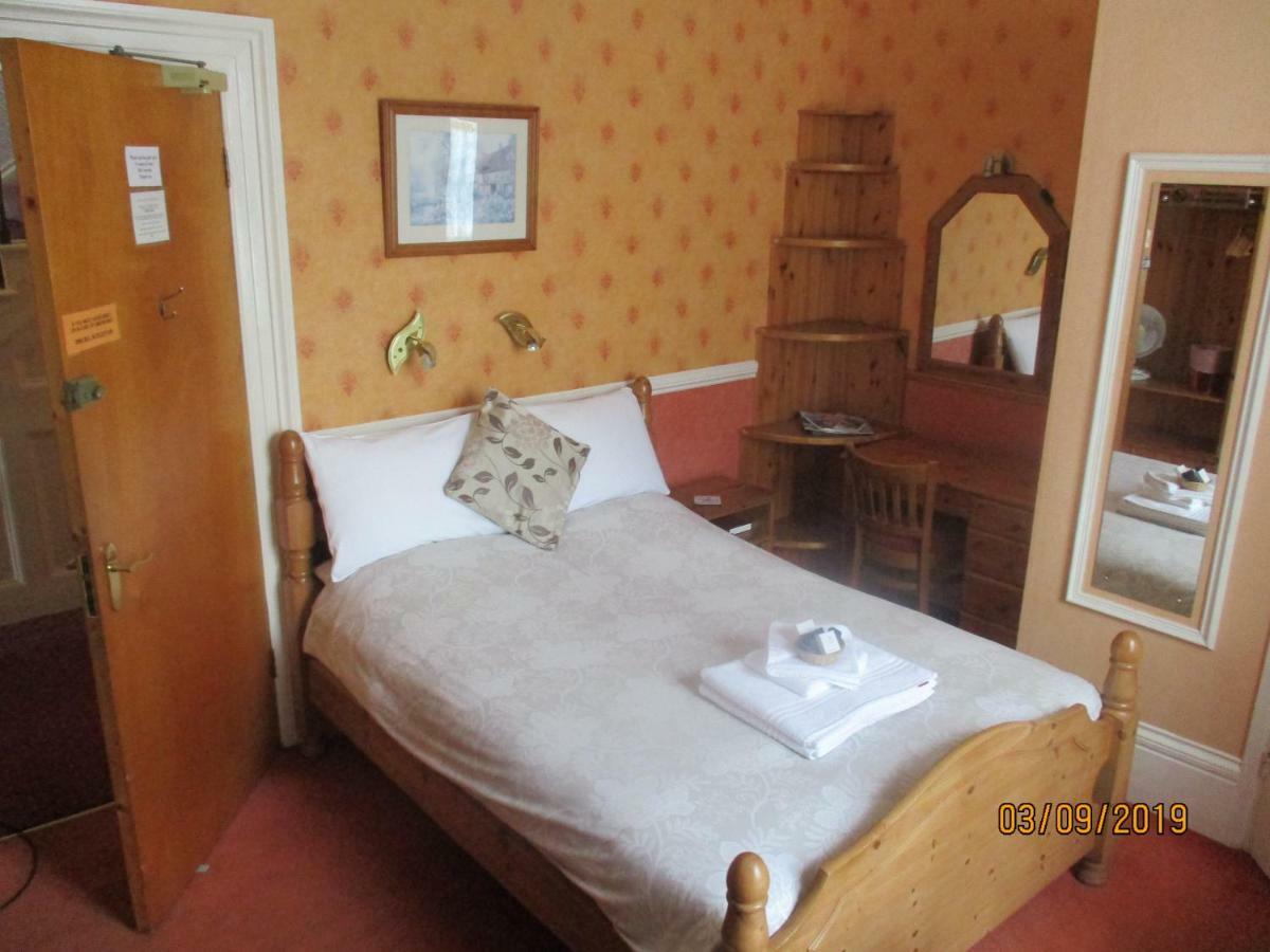 Ashwood Grange Bed & Breakfast Torquay Dış mekan fotoğraf