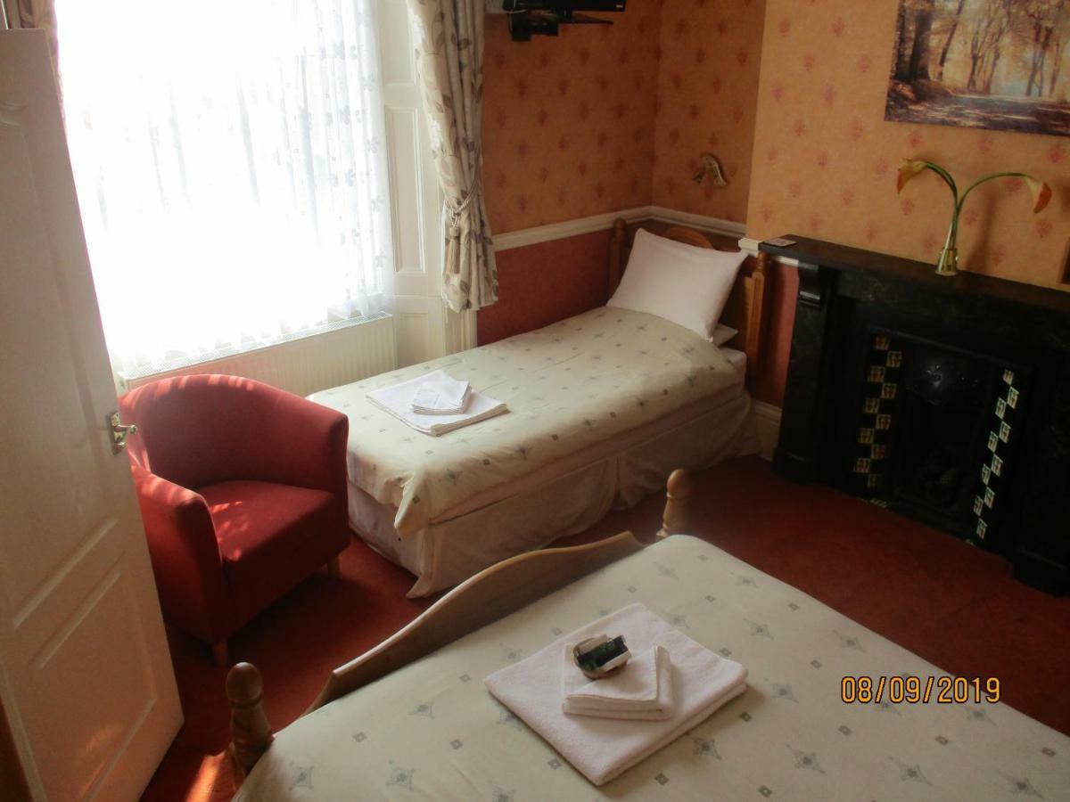 Ashwood Grange Bed & Breakfast Torquay Dış mekan fotoğraf